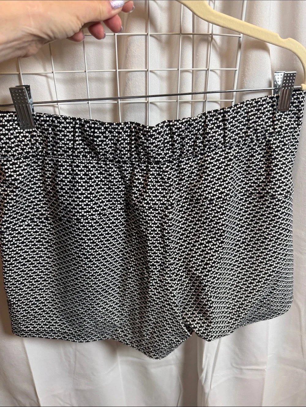 lululemon athletica Black and White Micro-Pattern Drawstring Shorts 3”